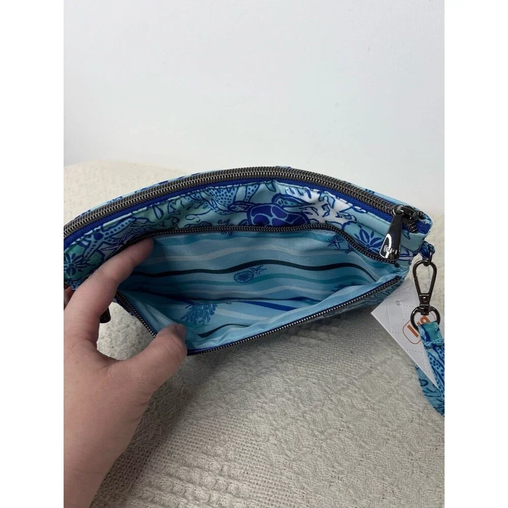 Lug Halfpipe Zip Wristlet Wallet Sealife Beach Vacation Large Clutch